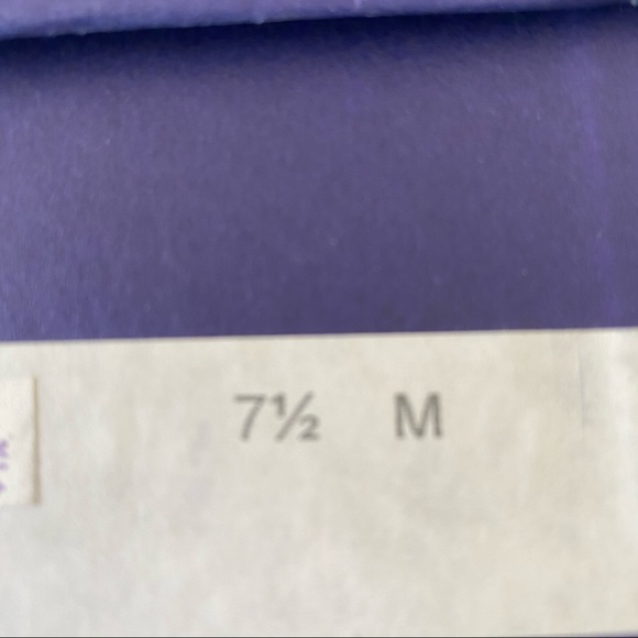 Stuart Weitzman Navy Kid Quasar Heels - Picture 10 of 12